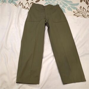 Vintage US Military Green Fatigue
Trousers Pants Size 32x29
8405-00-610-2618